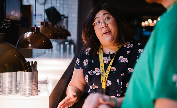 colleagues-having-a-discussion-in-restaurant